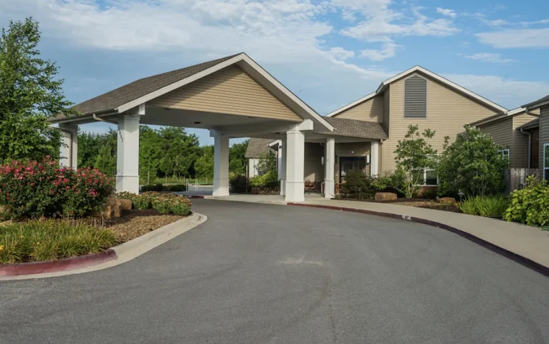 Clear Creek Senior Memory Care in Fayetteville, AR front exterior driveway entrance