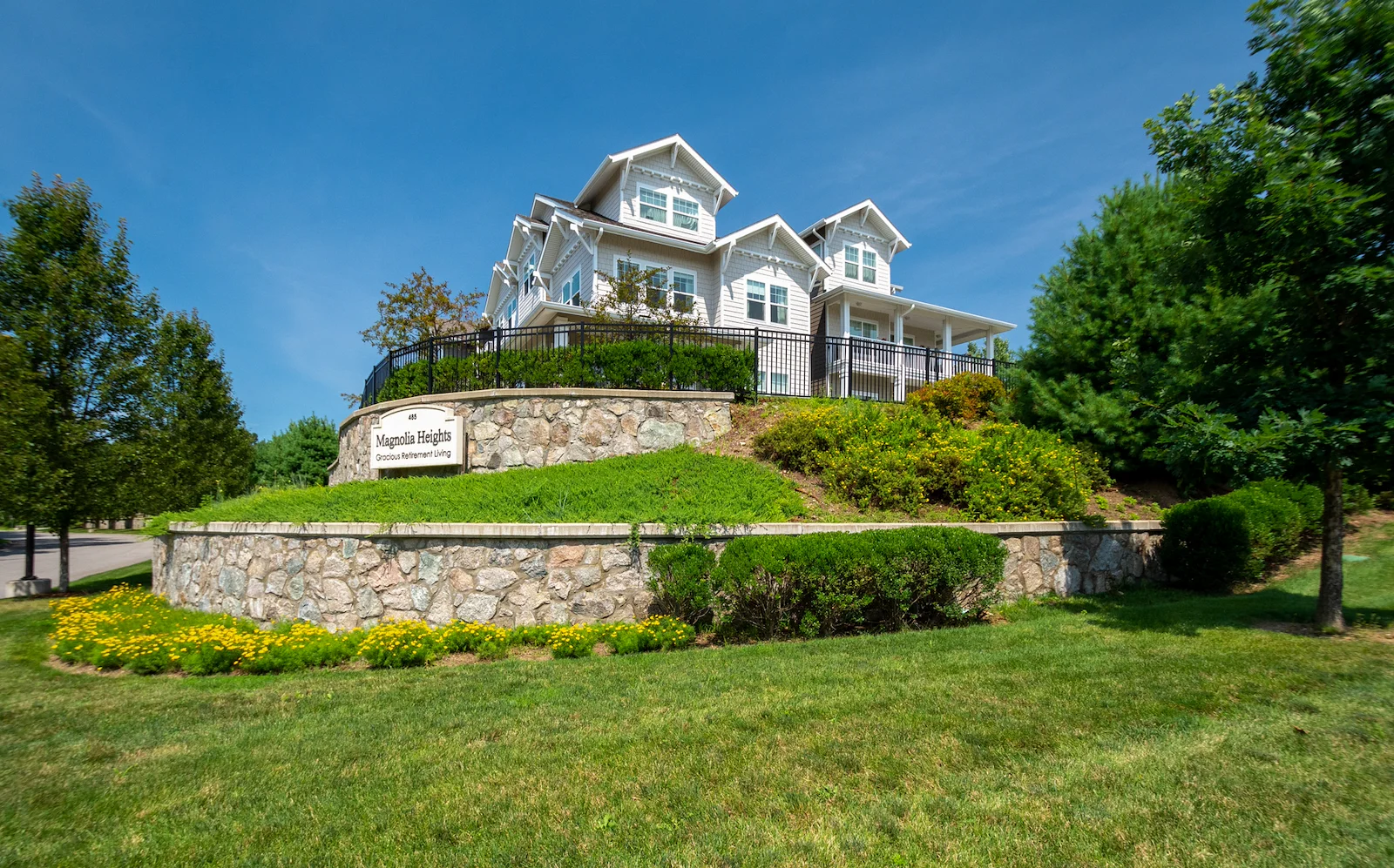 Magnolia Heights Gracious Retirement Living Hawthorn Senior Independent Living in Franklin, Massachusetts front exterior
