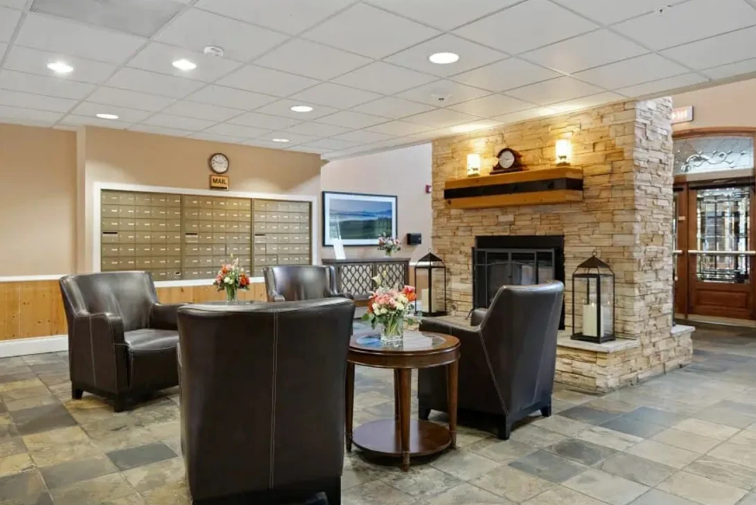 Image of Aegis Lodge in Kirkland (6)