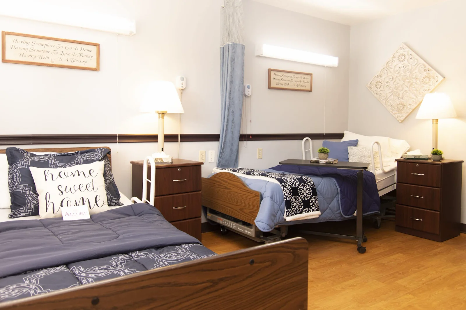 Image of Allure Of Mount Carroll (4)