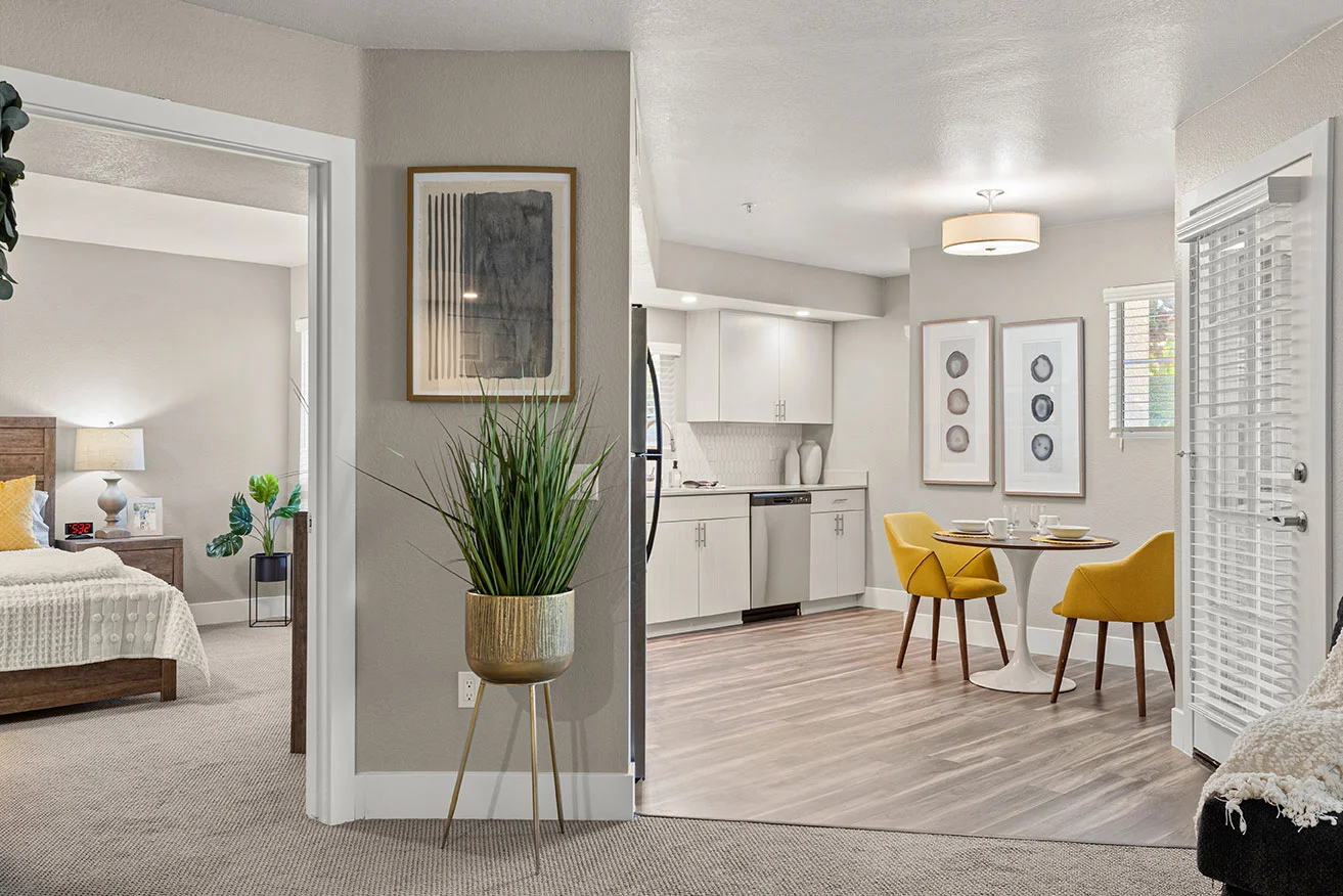 The Ivy at Wellington Laguna Woods, CA apartment kitchen and dining room