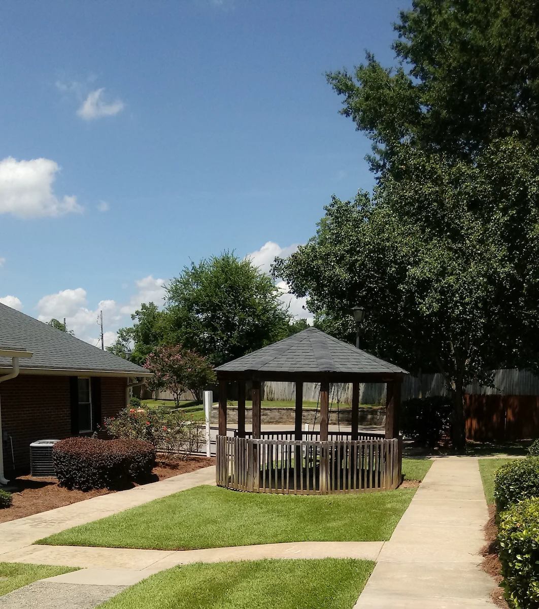 Image of Willow Run Apartments (2)