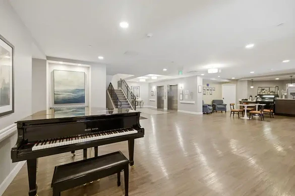 Image of The Landing on Dundee Senior Living (8)