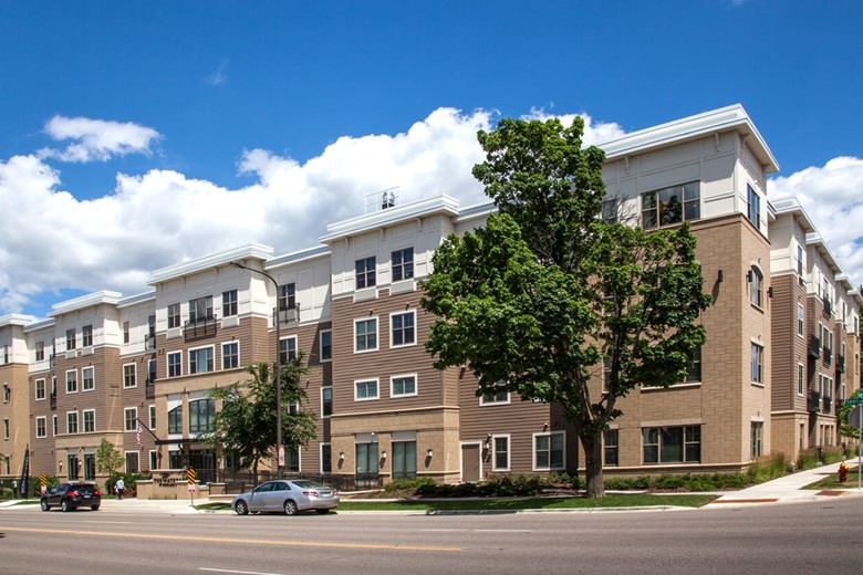 Street view of the Waters of Highland Park