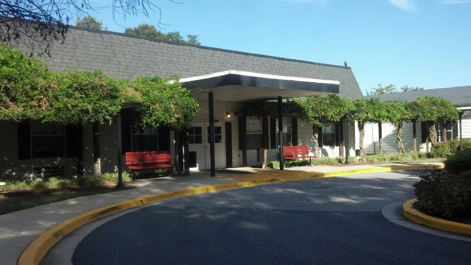 Image of South River Healthcare Center (1)