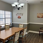 Colonial Oaks at Arlington, TX, visiting area with table