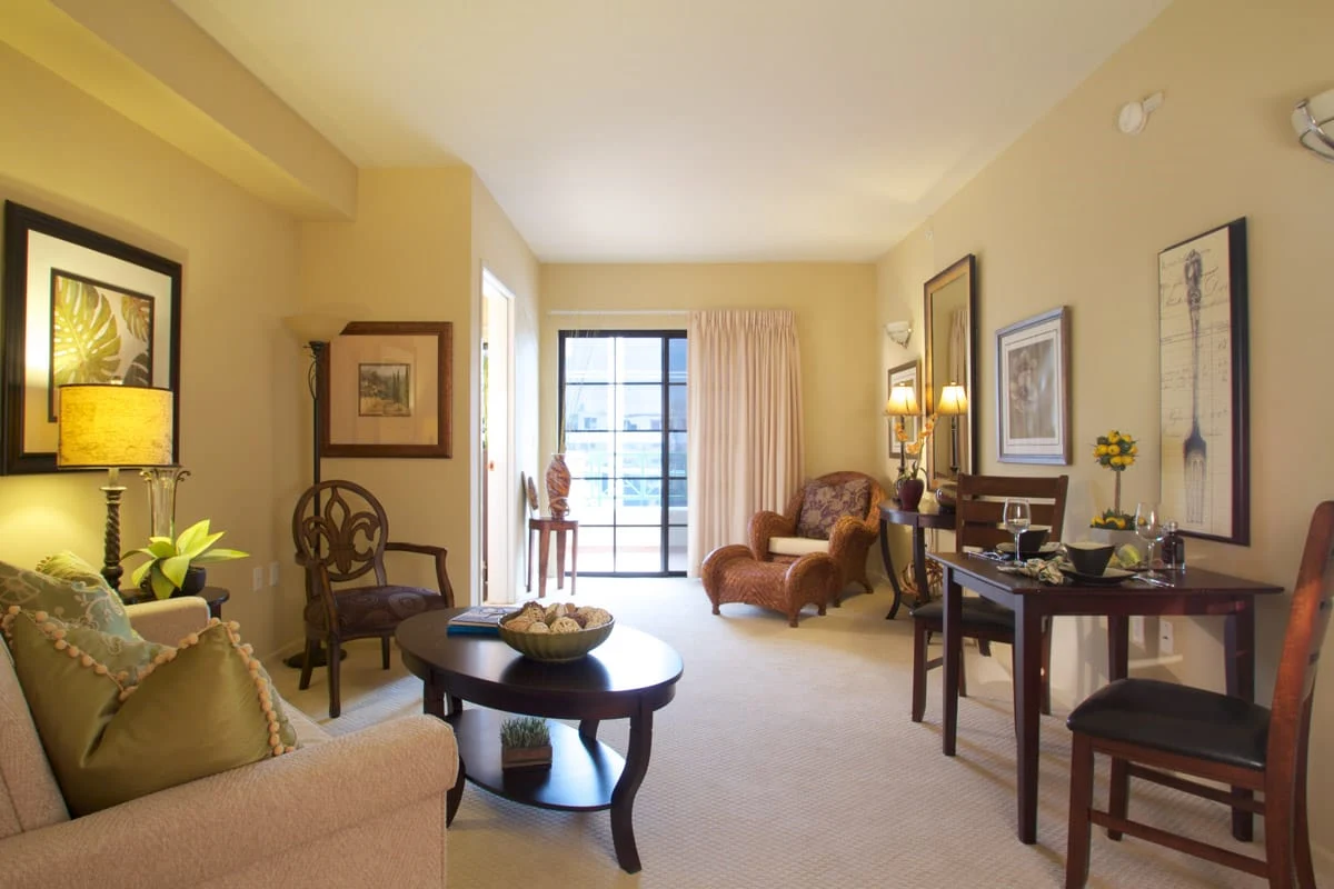 Image of Oakmont of Beverly Hills (10)