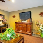 Image of Courtyard Grand Chute Apartments (4)