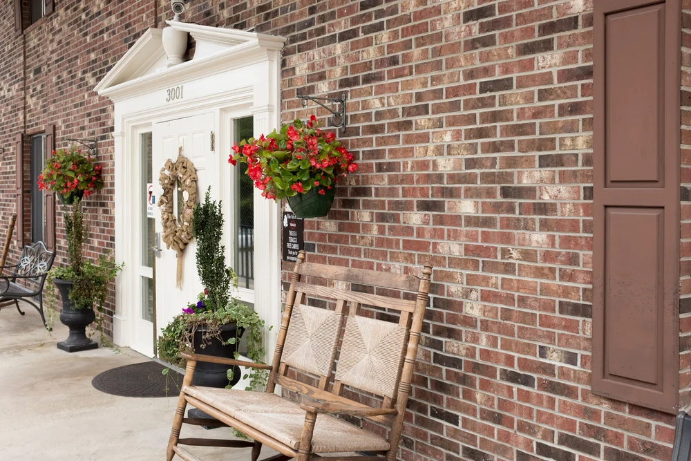 Image of White Oak Manor - Columbia (2)