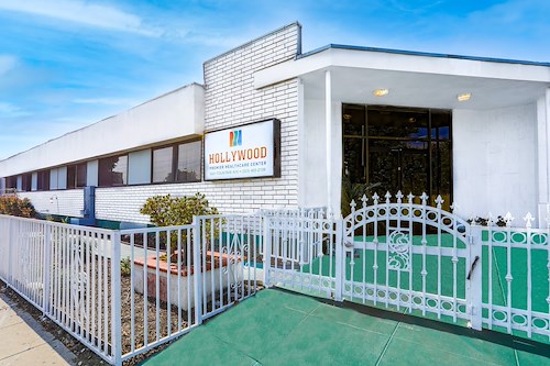 Image of Hollywood Premier Healthcare Center (1)