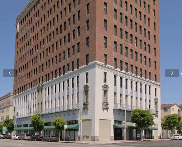 Image of Crescent Arms (1)