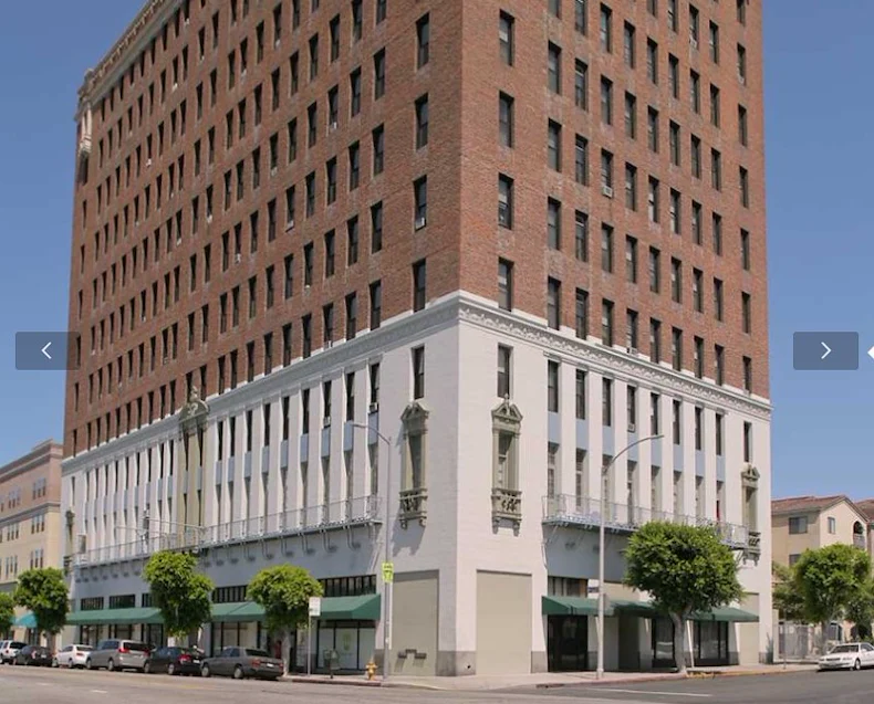 Image of Crescent Arms (1)