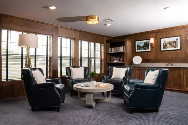 Image of Summit at Mill Hill (2)