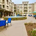 Active adult living and independent living at Watercrest at Shadow Creek Ranch in Pearland, TX, outdoor sitting area