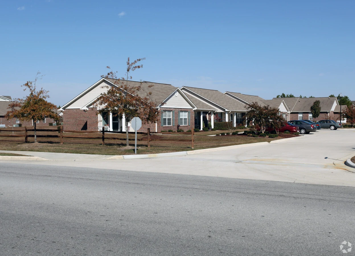 Image of Autumn Ridge Apartments (1)