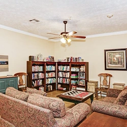Image of Country Cottage in Montgomery (3)