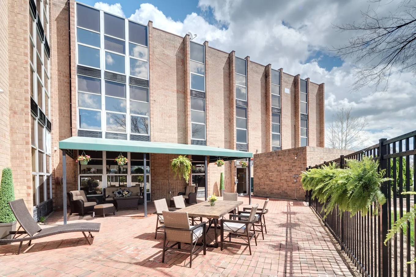 Image of Southampton Rehab & Healthcare Center (2)