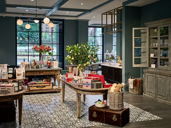 Corso Atlanta senior living community offering independent living, assisted living, memory care, and respite care in Atlanta, GA, elegant on-site store featuring premium goods and gifts