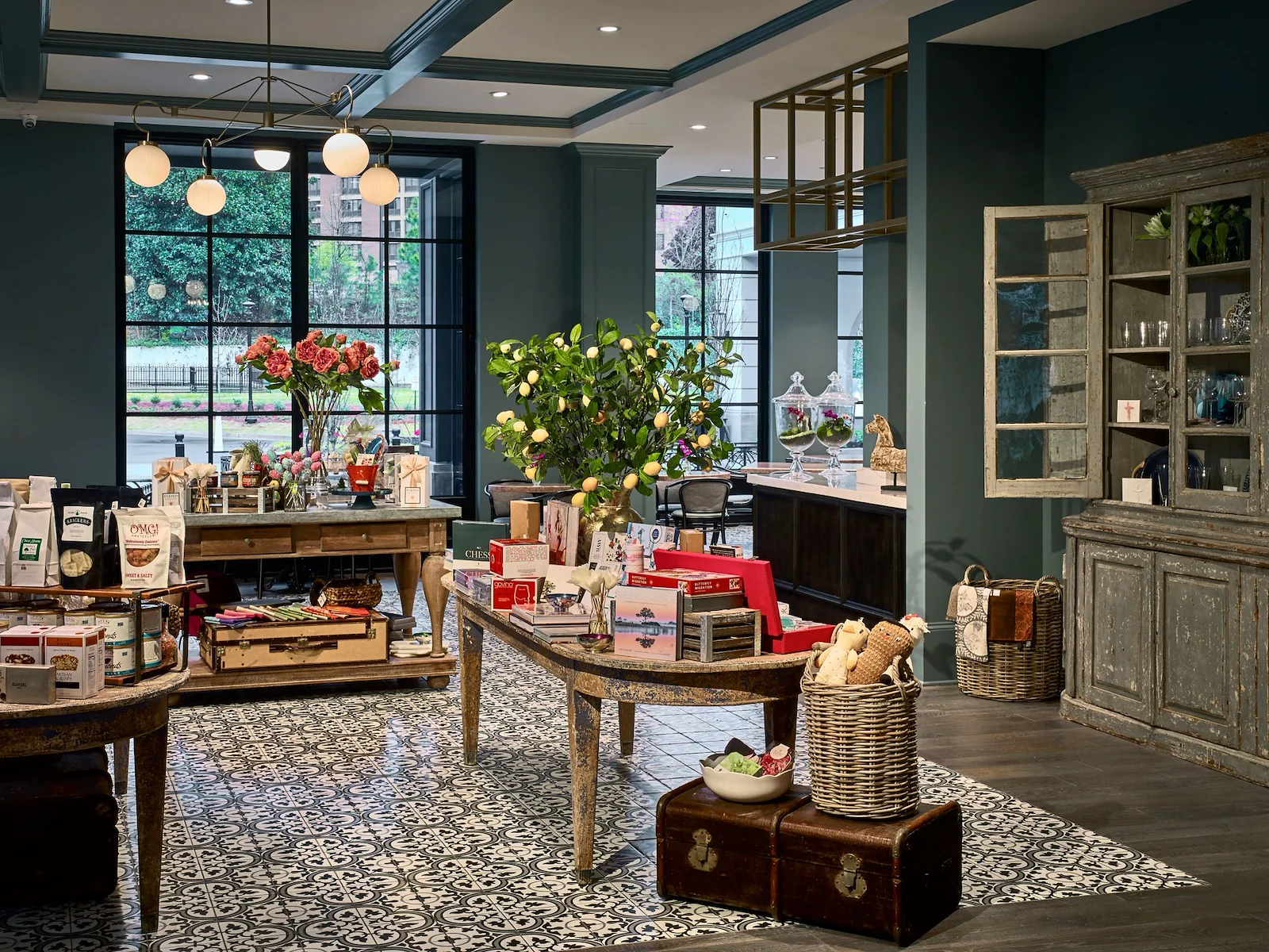 Corso Atlanta senior living community offering independent living, assisted living, memory care, and respite care in Atlanta, GA, elegant on-site store featuring premium goods and gifts