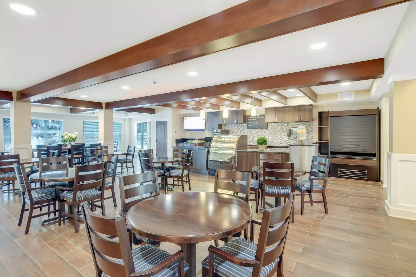 Image of StoryPoint White Bear Lake (6)