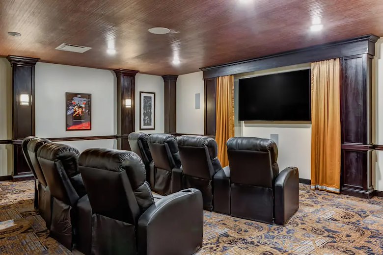 Image of The Oaks at Belmont Senior Living (8)