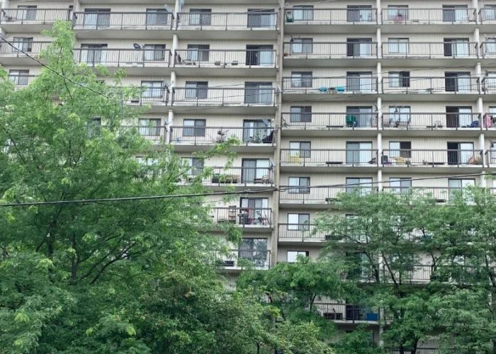 Image of Senior Chateau (2)