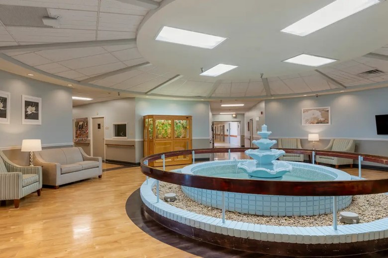 Image of Mattoon Rehabilitation & Health Care Center (4)