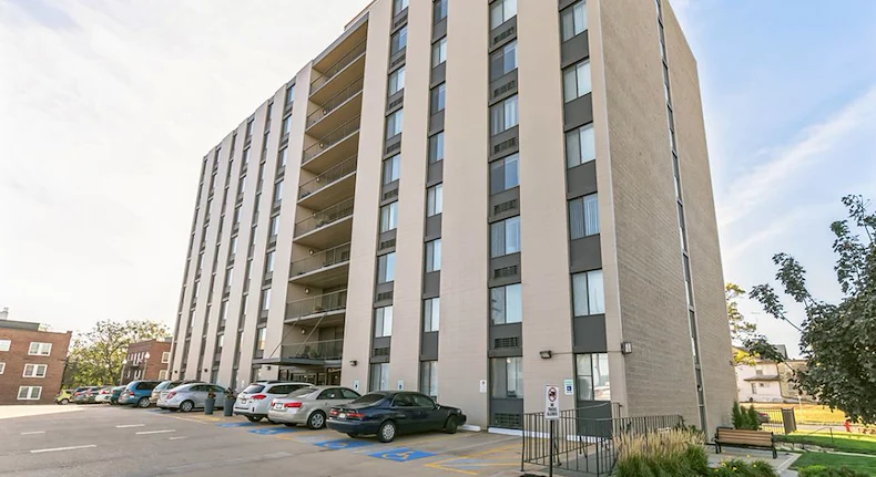 Image of Capitol View Tower Apartments (1)