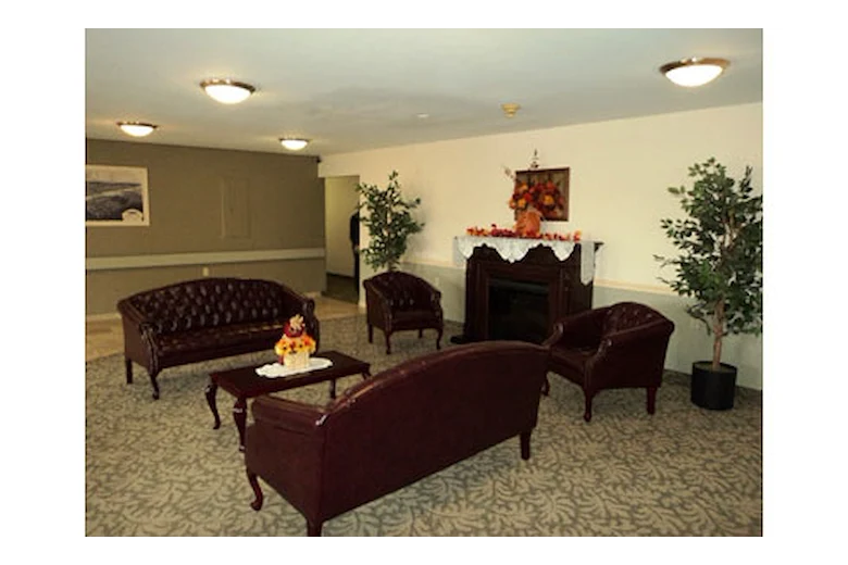 Image of Pineview Apartments (3)