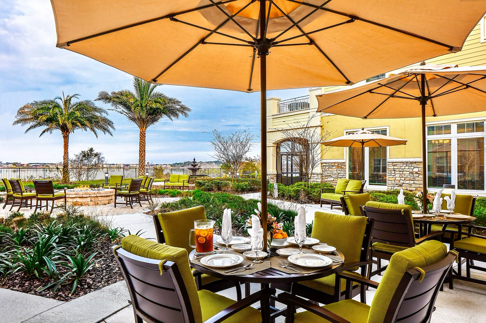 Sonata Windermere Assisted Senior Living in FL Patio