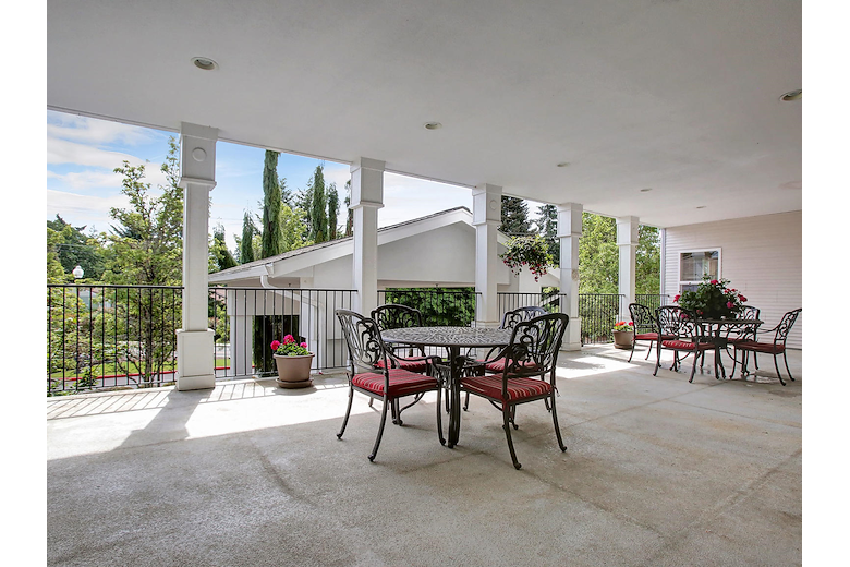 Image of Prestige Senior Living Southern Hills (3)