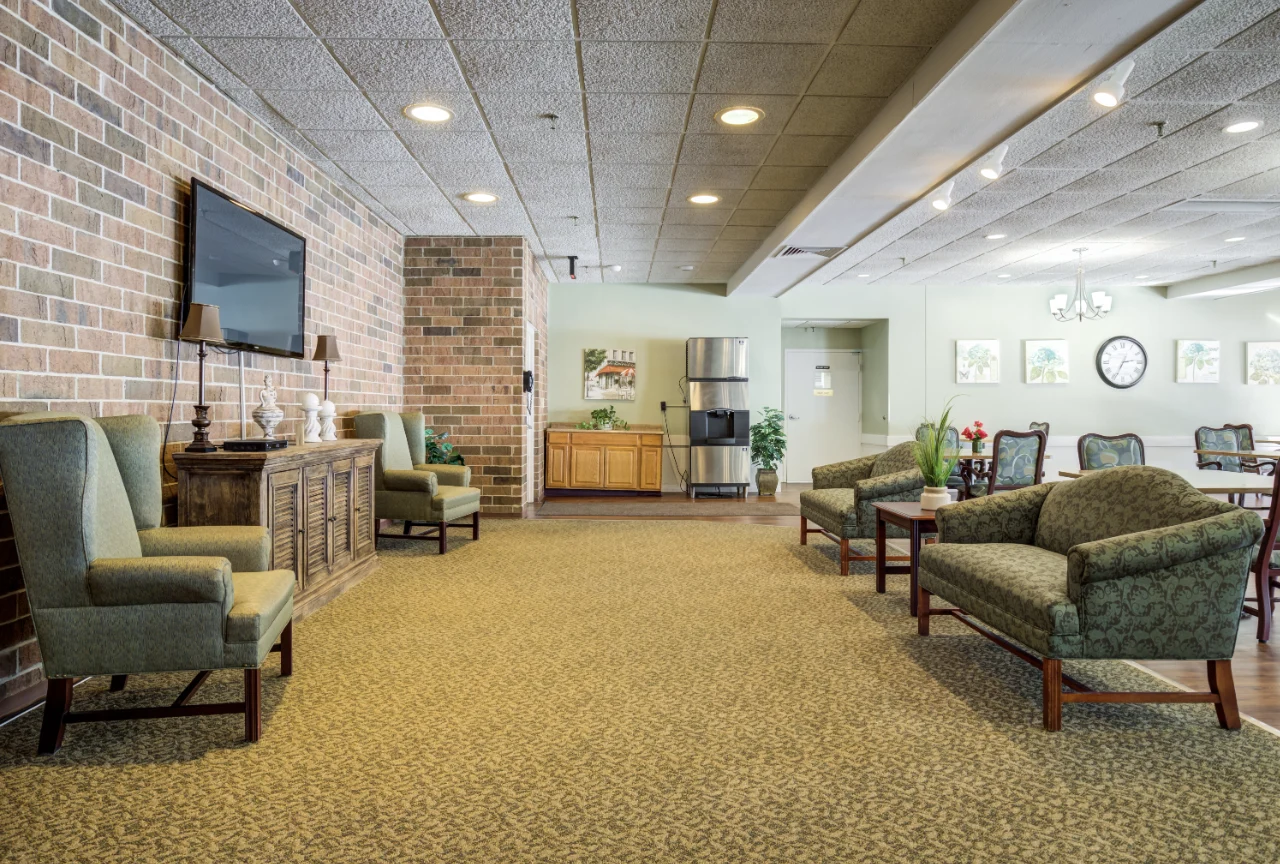Image of Farmington Hills Inn (3)