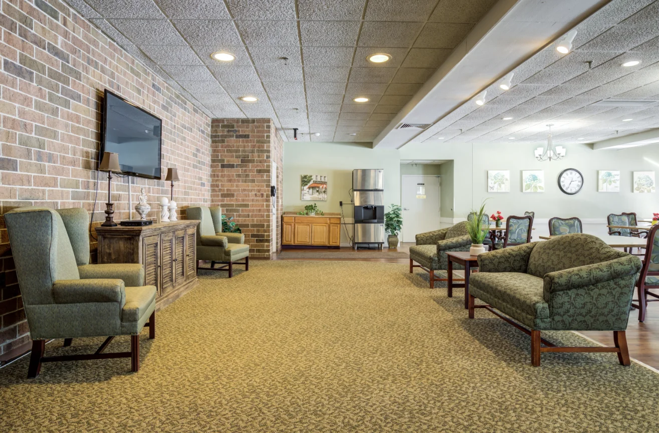 Image of Farmington Hills Inn (3)