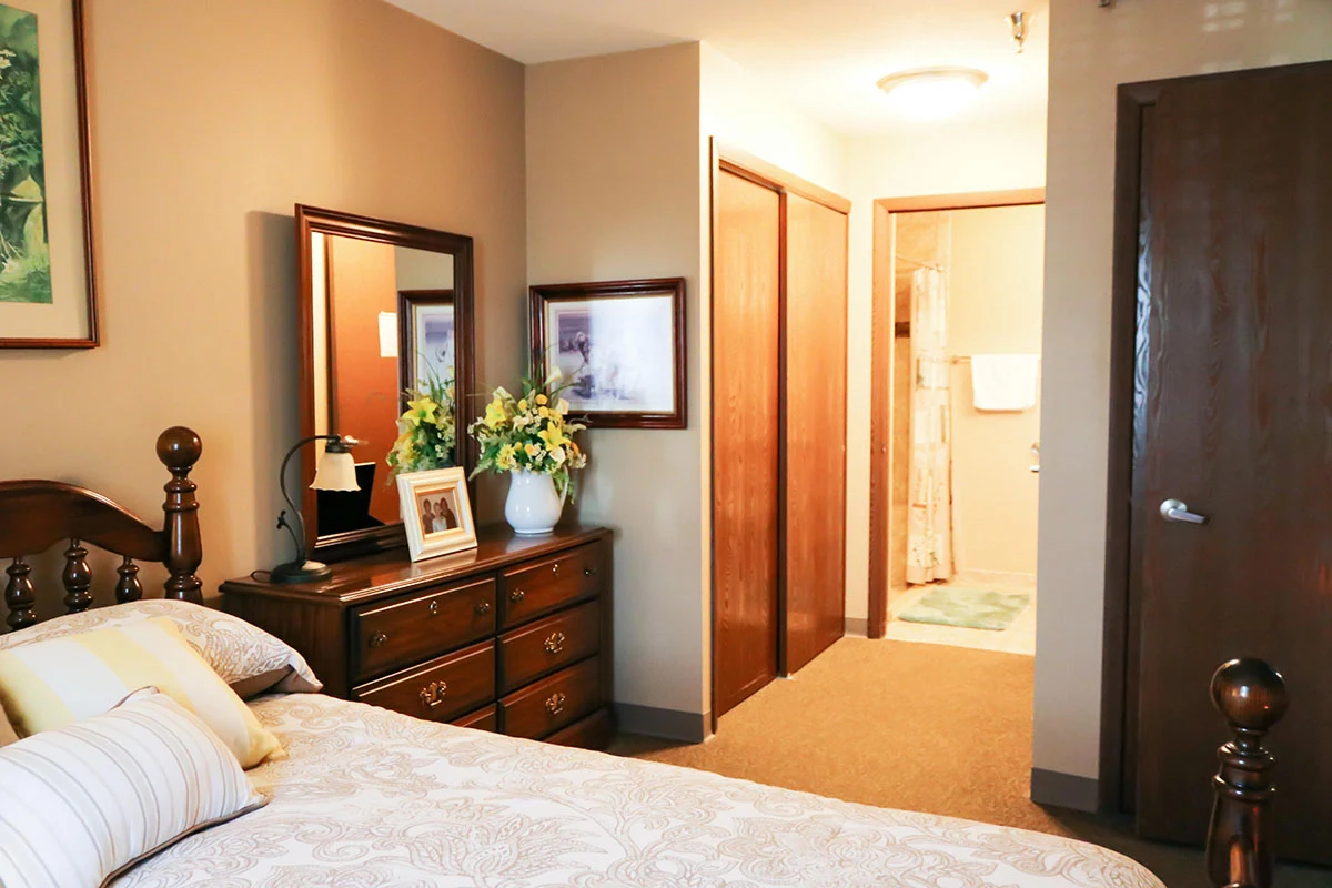 Image of Vancrest of Delphos (8)