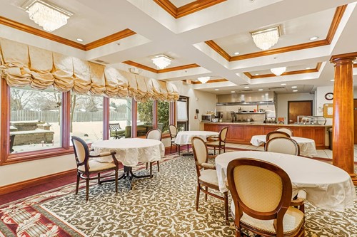 Image of Colonnades Assisted Living (6)