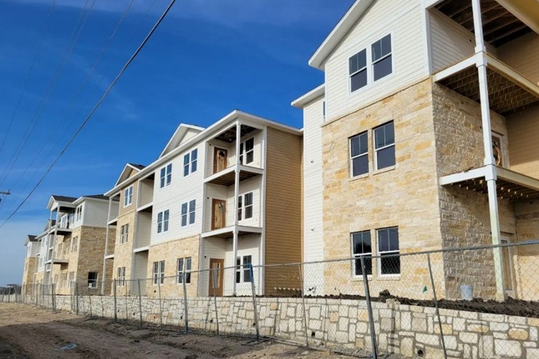 Image of Legacy Square Apartments (1)