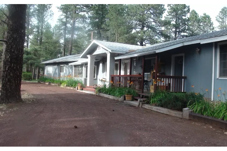 Image of A Country Retreat (1)