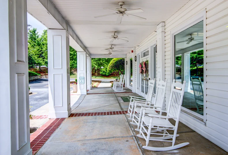 Image of Oaks at Snellville (2)