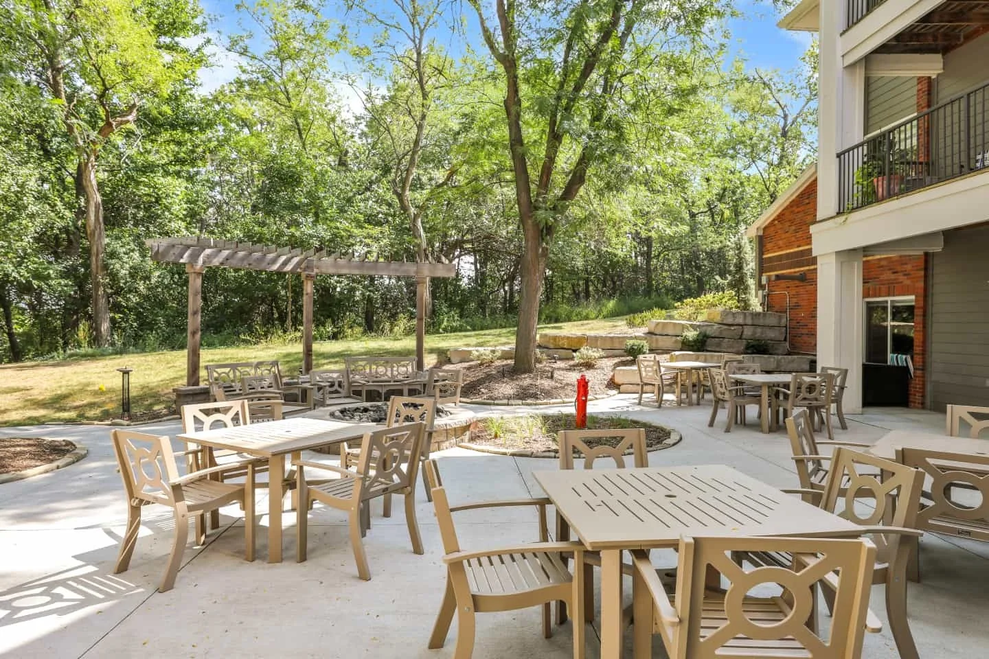 Image of Arboretum Village (6)