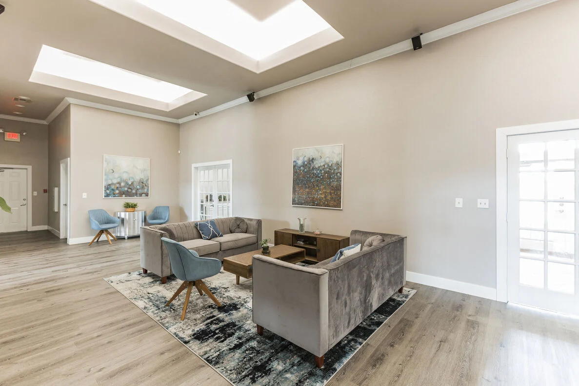 Image of Gateway Village (4)