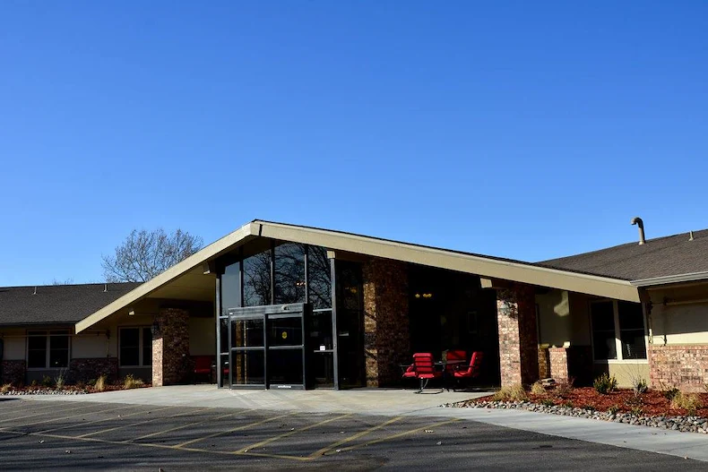 Image of Smoky Hill Rehabilitation Center (1)