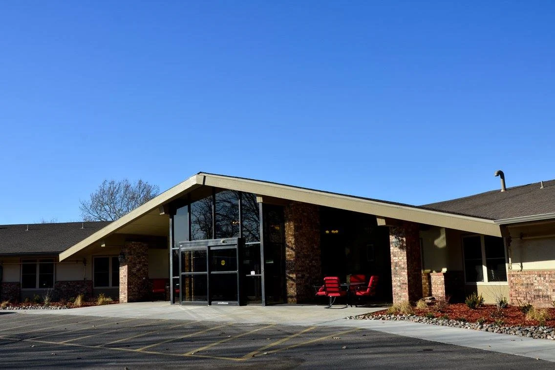 Image of Smoky Hill Rehabilitation Center (1)