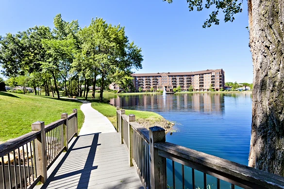 Image of Lakeview Village Senior Living (7)