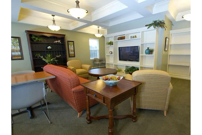 Image of Chatham Pointe (8)