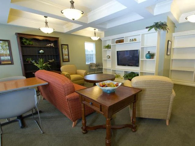 Image of Chatham Pointe (8)