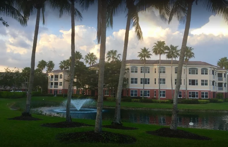 Image of Devonshire at PGA National Senior Living (1)