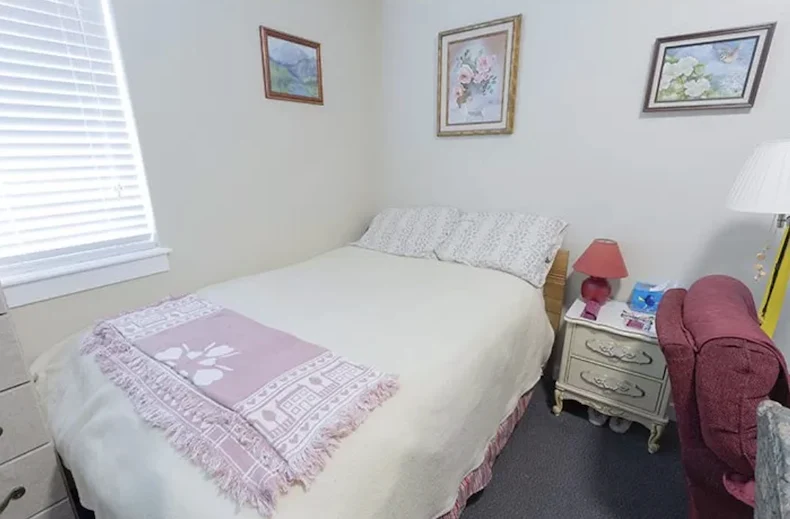 Image of Ashley Manor - Parkview 1 (5)