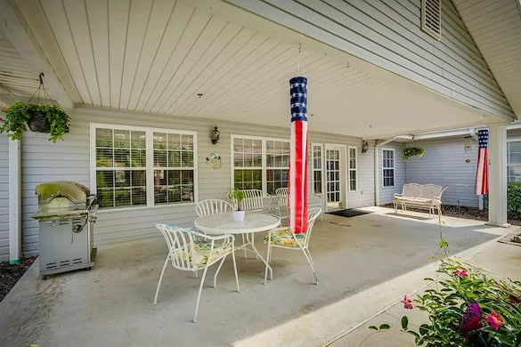 Image of Hitchcock Square Assisted Living (7)