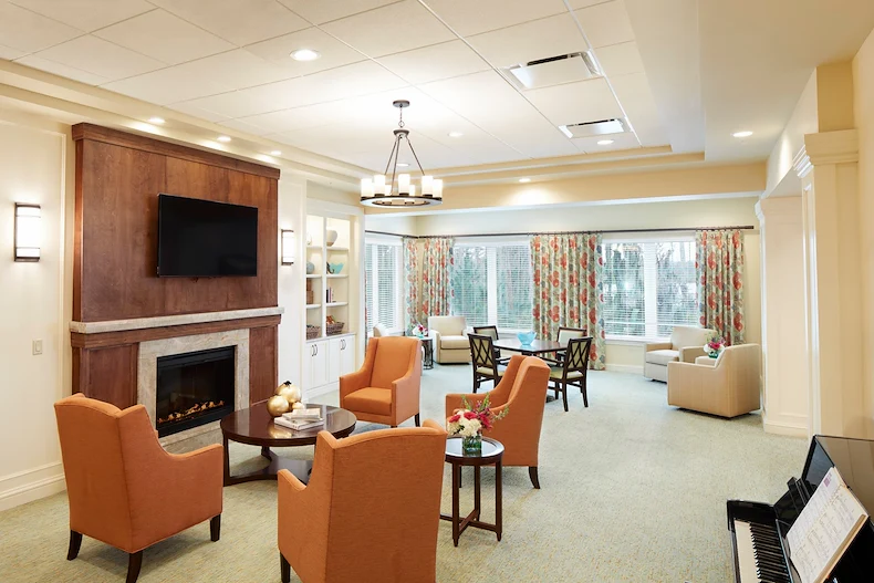 Sonata Windermere Assisted Senior Living in FL living room