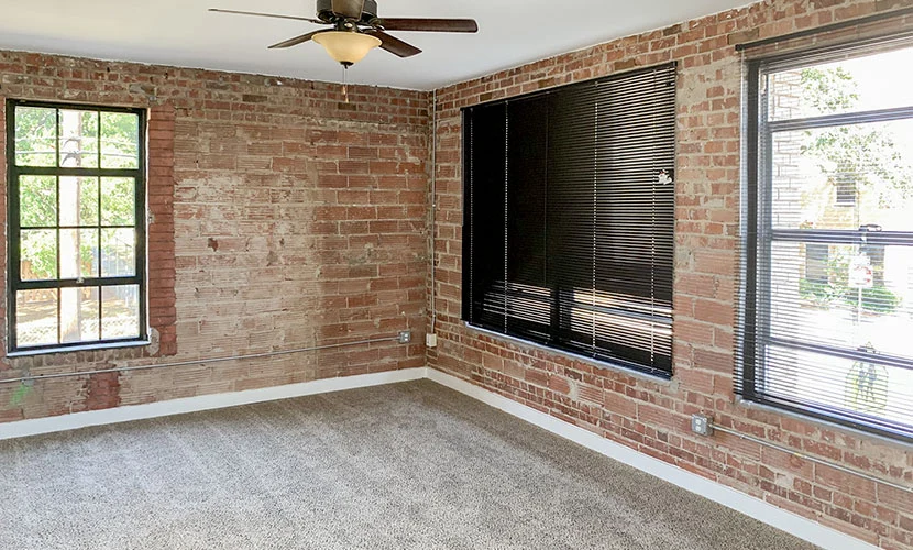 Image of Landmark on Lamar (7)